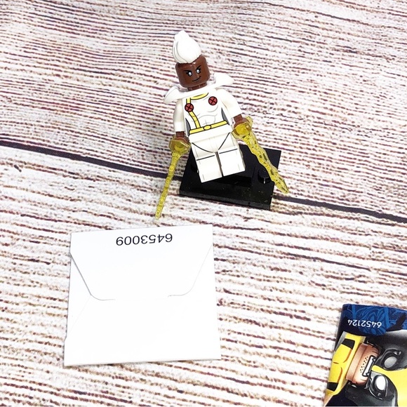 LEGO Storm Marvel Studios 2 Collectable Mini Figure - Picture 8 of 9